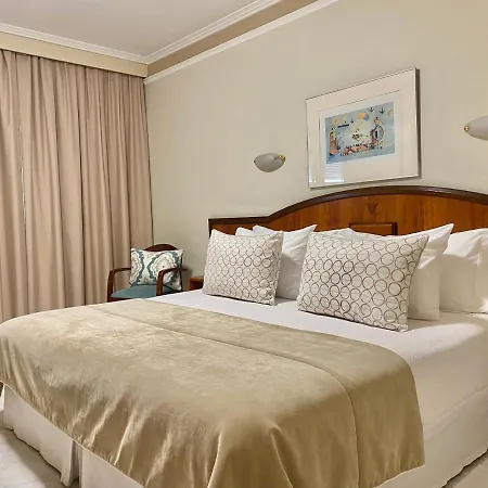 Nuevo Astur 호텔 산신소